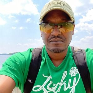 Meet your Posher, Clint